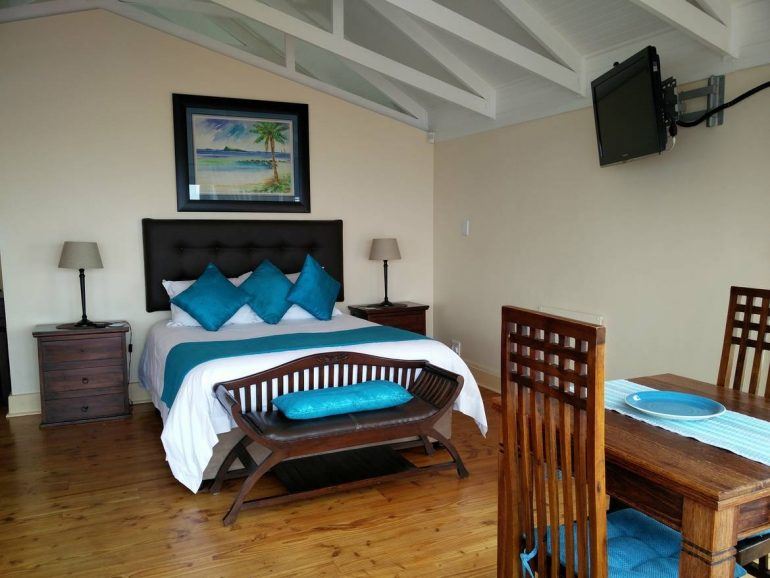 Aquamarine Guest House - Honeymoon Suite