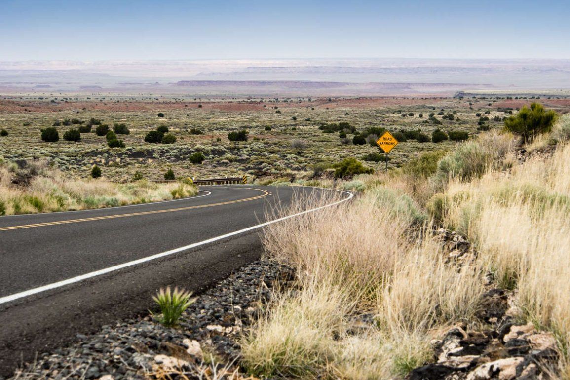 Straße beim Volcano National Monument bei Flagstaff