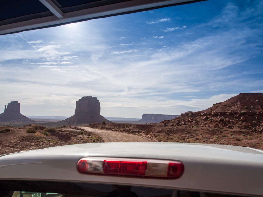 Aussicht vom Pick-Up im Monument Valley