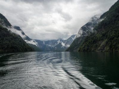 Blick über den Königssee vom Elektroboot aus