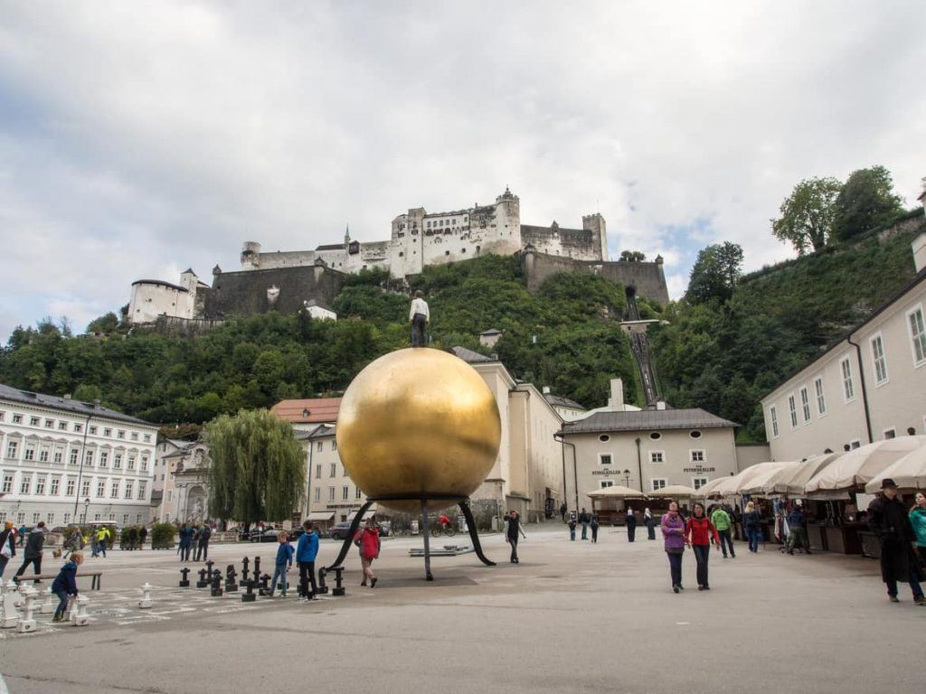 Festung Salzburg von der Altstadt aus gesehen