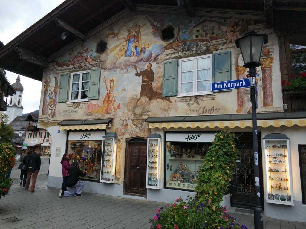 bemaltes Haus in Garmisch-Partenkirchen