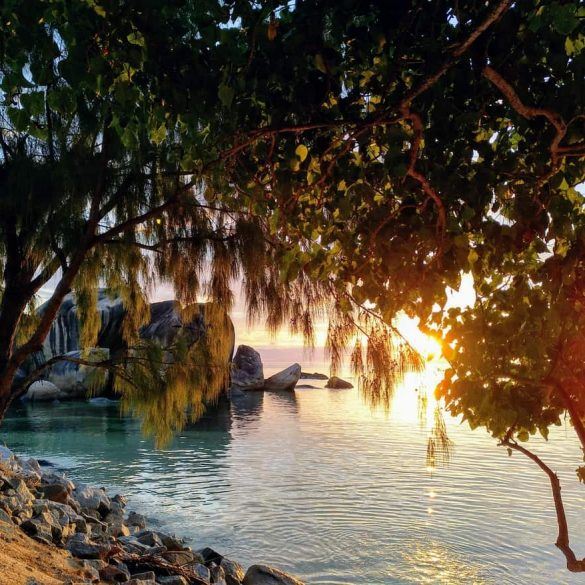 paradiesischer Sonnenuntergang Les Rochers Restaurant auf Praslin Seychellen