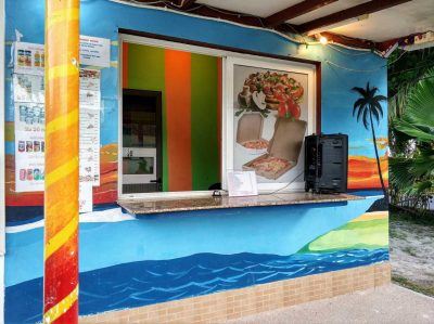 Theke Island Pizzeria auf Praslin Seychellen