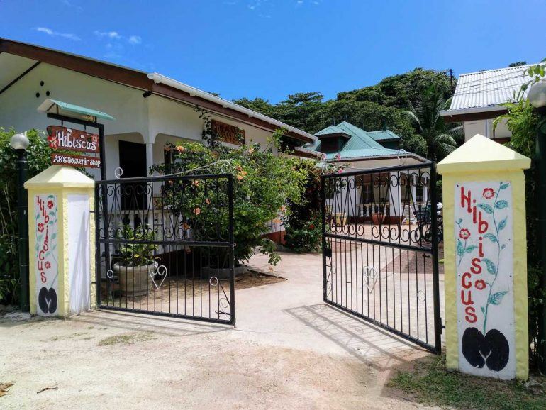 Anlage Pension Hibiscus auf La Digue auf den Seychellen