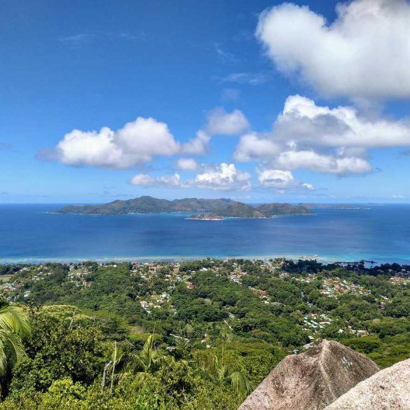 Aussichtspunkt Adlernest Nid Daigle auf La Digue Seychellen