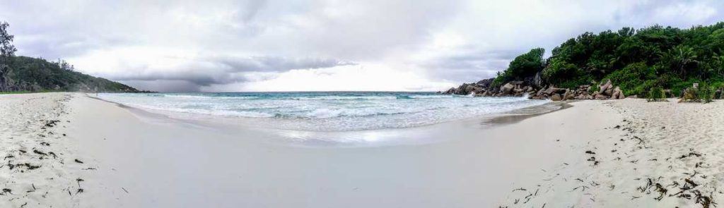 Panorama Petite Anse auf La Digue Seychellen