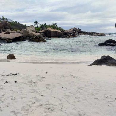 Pool an der Anse Cocos auf La Digue Seychellen