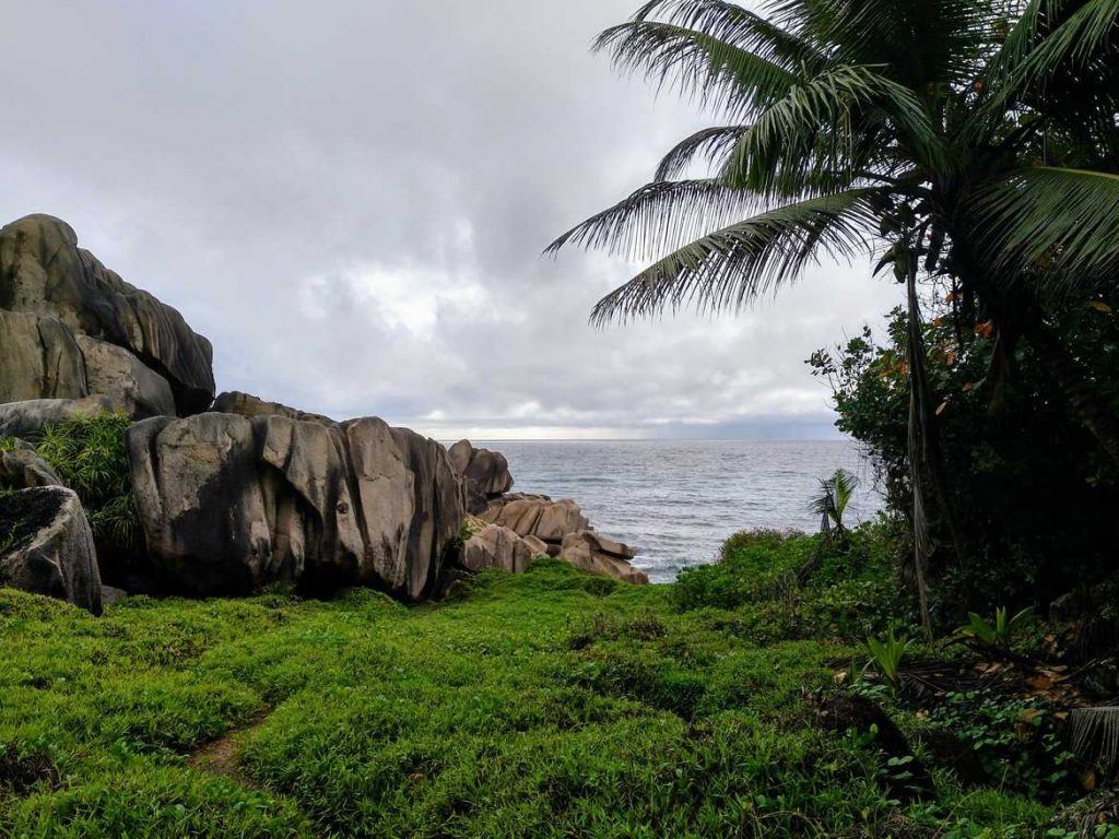 Start der Wanderung La Digue