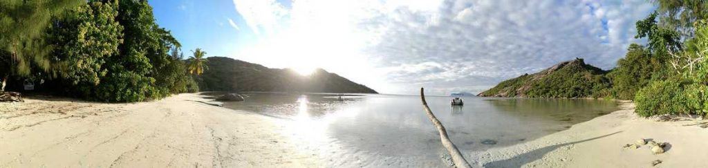 Panorama Baie Ternay auf Mahe Seychellen