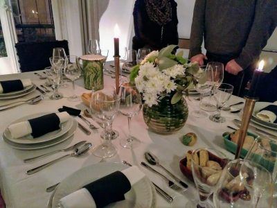 Eingedeckter Tisch beim Secret Supper Club in Lissabon Portugal