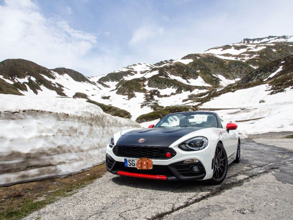 Abarth 124 Spyder am Gotthardpass Schweiz