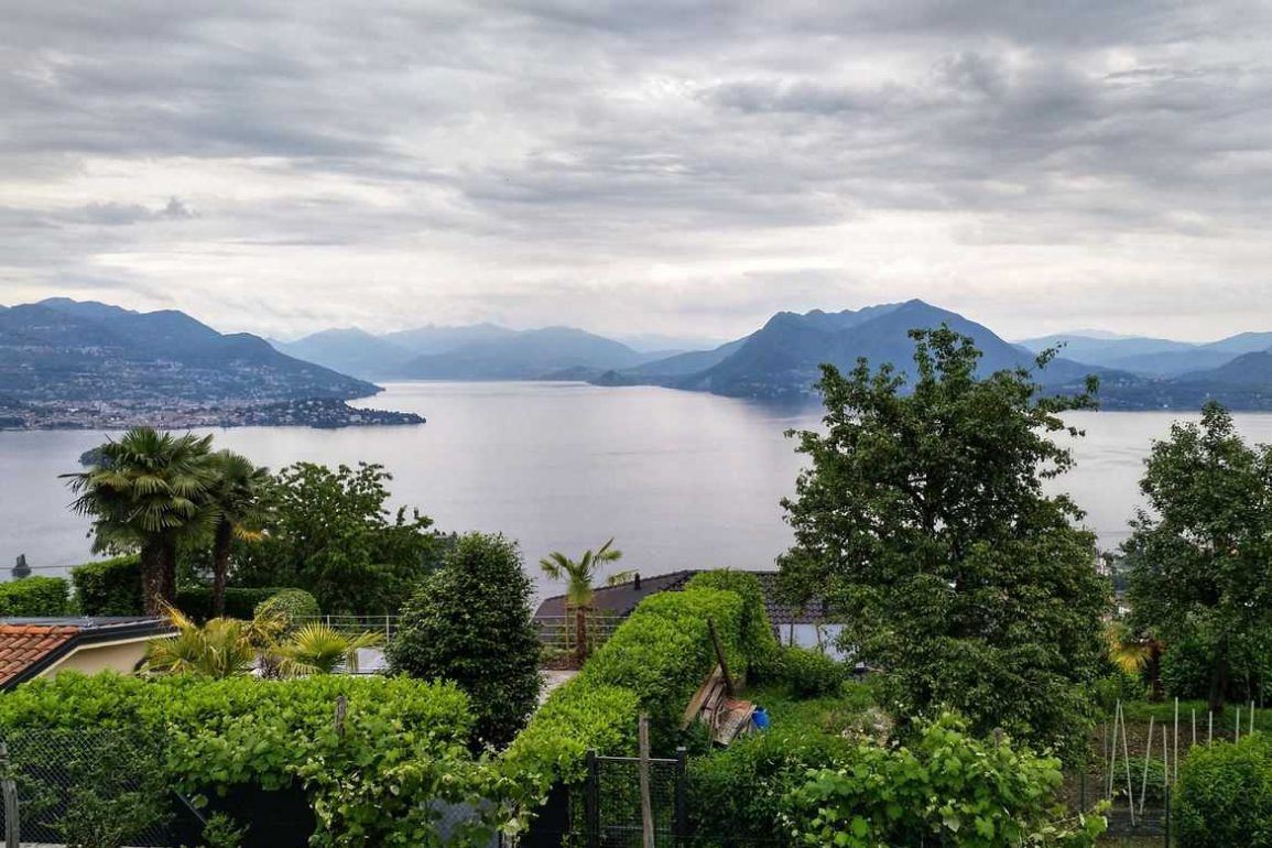 Ausblick auf den Lago Maggiore in Italien