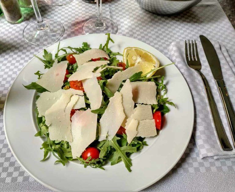 Salat in Bellagio Italien