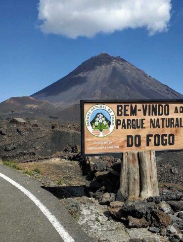 Erster Blick auf den Pico Grande auf Fogo Kapverden