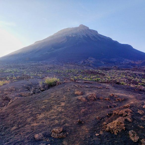 Morgenlicht am Pico Grande auf Fogo Kapverden