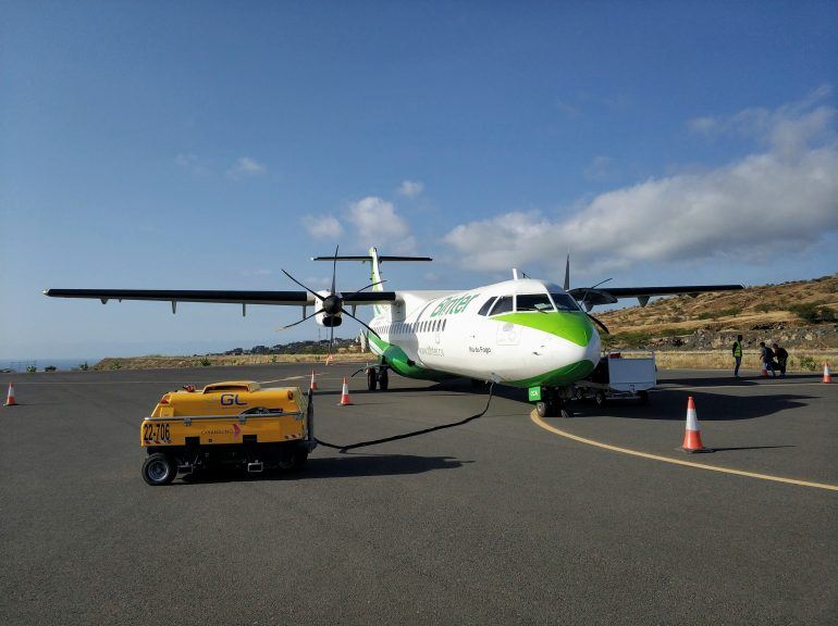 Flugzeug auf dem Flughafen Fogo Kapverden