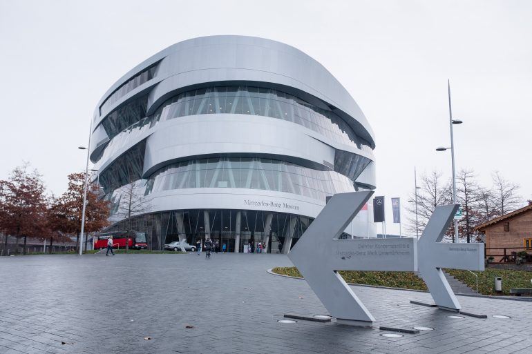 Mercedes-Benz Museum in Stuttgart von außen