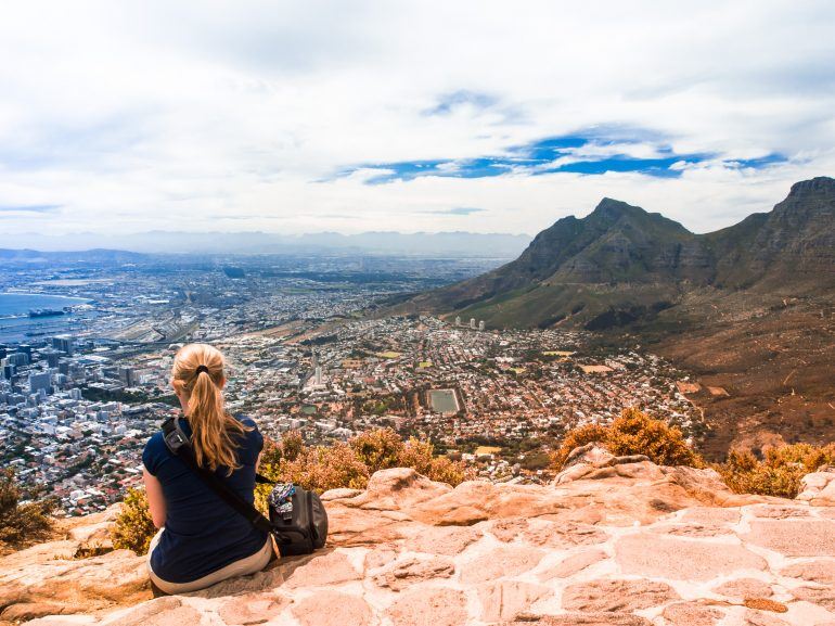 Blick über Kapstadt vom Lions Head aus Südafrika