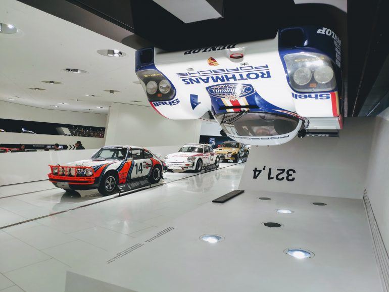 Sportwagen im Porsche Museum Stuttgart