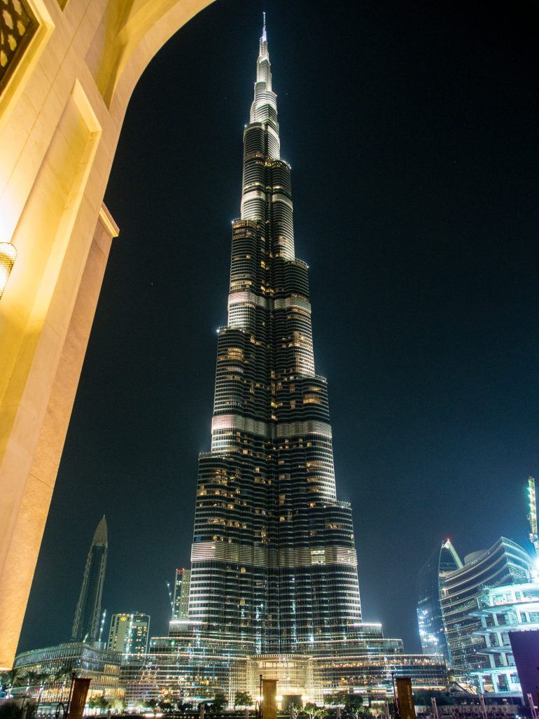 Burj Khalifa von außen Dubai