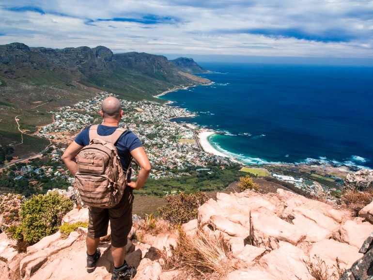 Blick über Camps Bay Kapstadt Südafrika