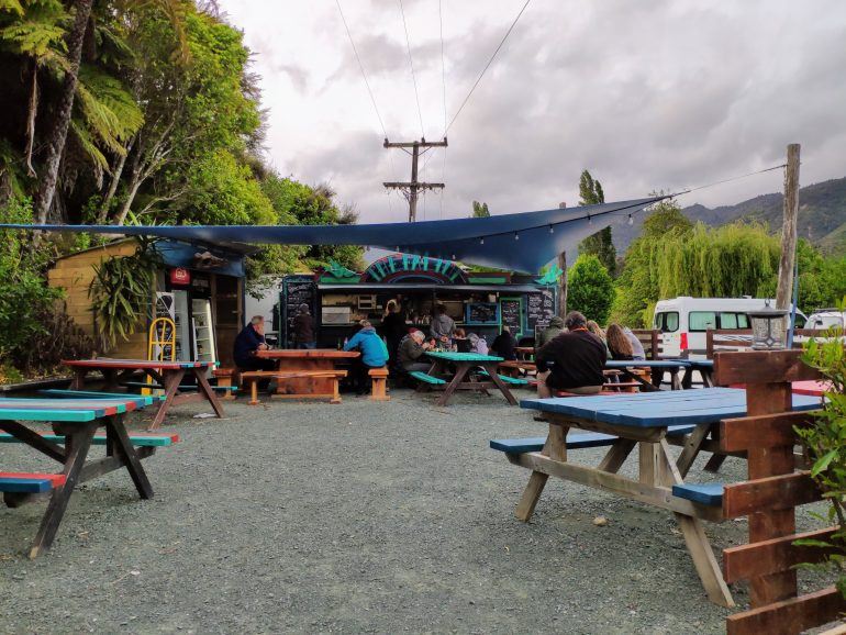 The Fat Tui Food-Truck Abel Tasman Neuseeland