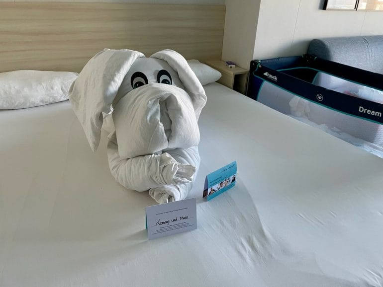 MeinSchiff Kreuzfahrt mit Baby oder Kleinkind Babybett